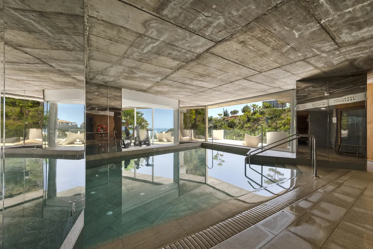 e6a9ae84-d3c4-443d-a4d5-7267d4810f4b