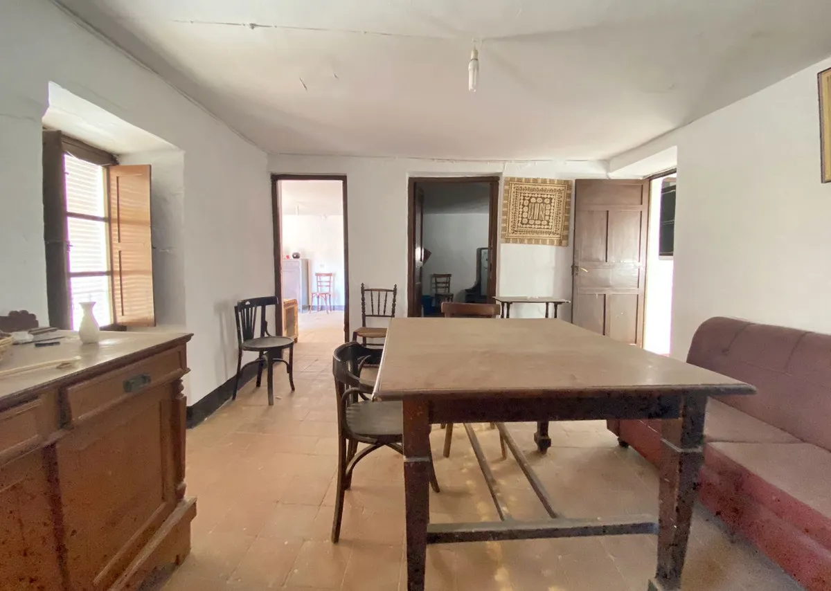 c7e281eb-f54a-42cb-a530-202c9ddd5e26