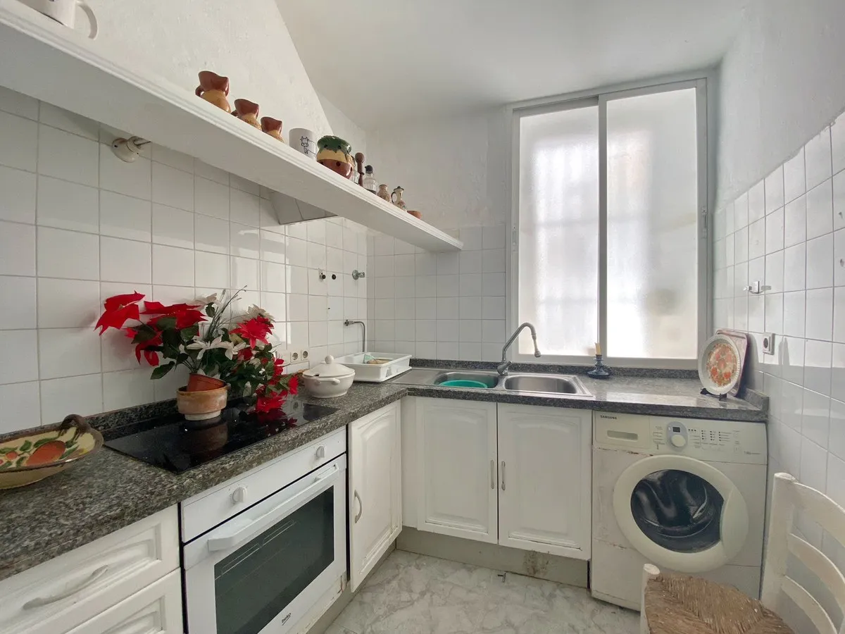 e5235345-836b-4635-ad4d-1035297f423d