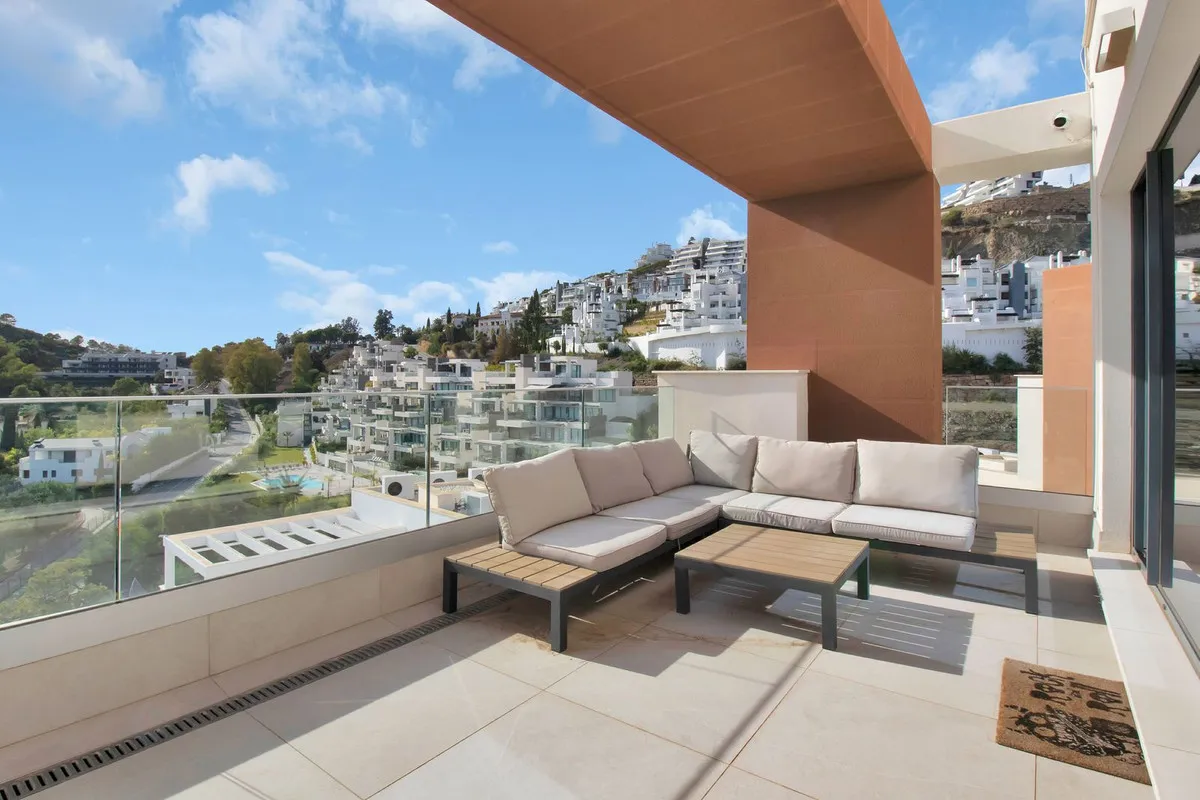 3d3bc0c0-fd91-4d6b-b3f1-28a57795d817