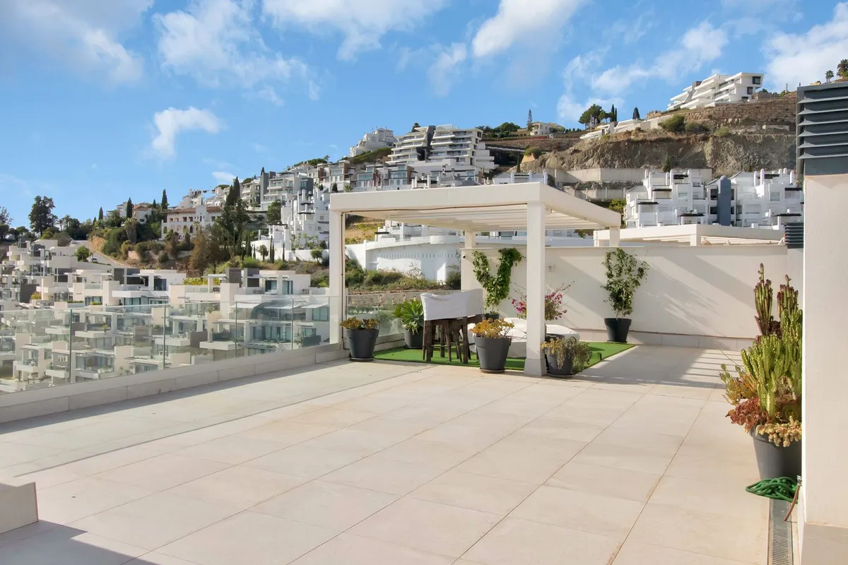 5178b3b1-617c-4080-ac8d-fcb41378419e