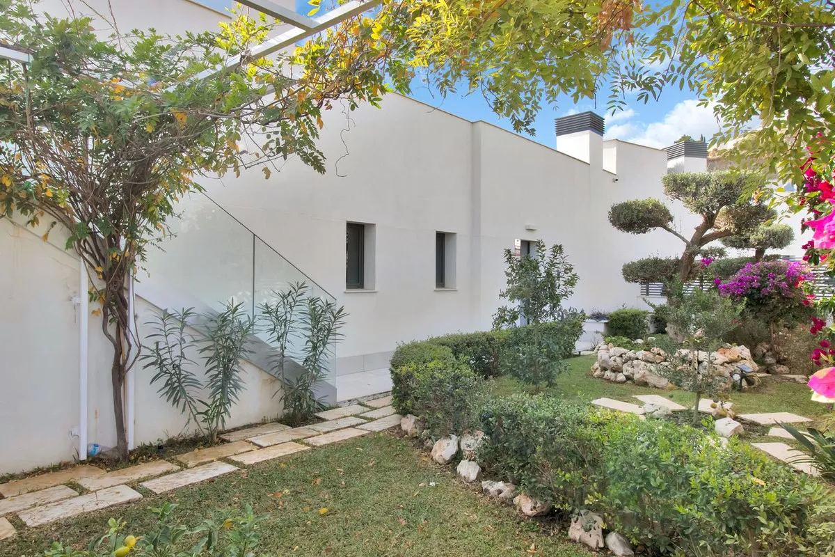 619de5ae-dcc0-40ae-871c-af30680944b9