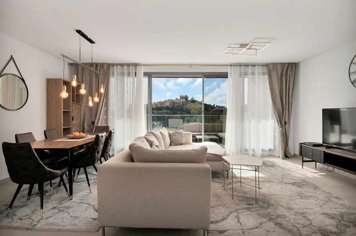 982ad456-eeaa-4422-901a-8d6f356802fa