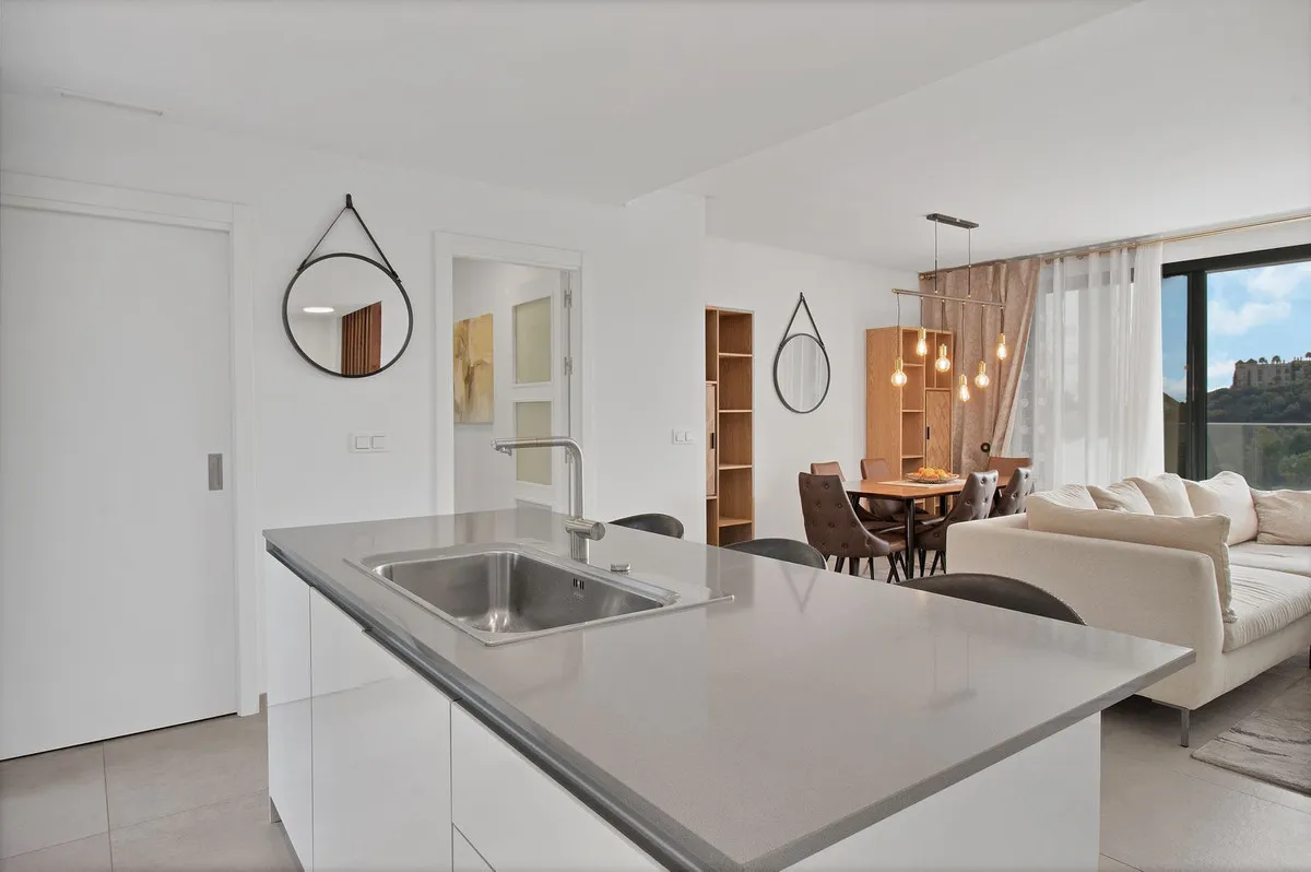 9f615490-2532-4e58-8960-8acc1073a603