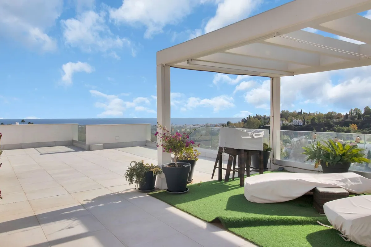 a734e7c6-42d9-4c67-a430-85782b576e1e