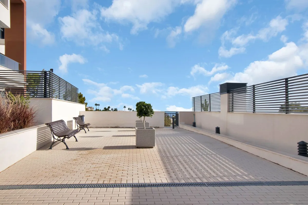 da0d631c-c4f9-4aab-bcf1-cebc26b3c96a