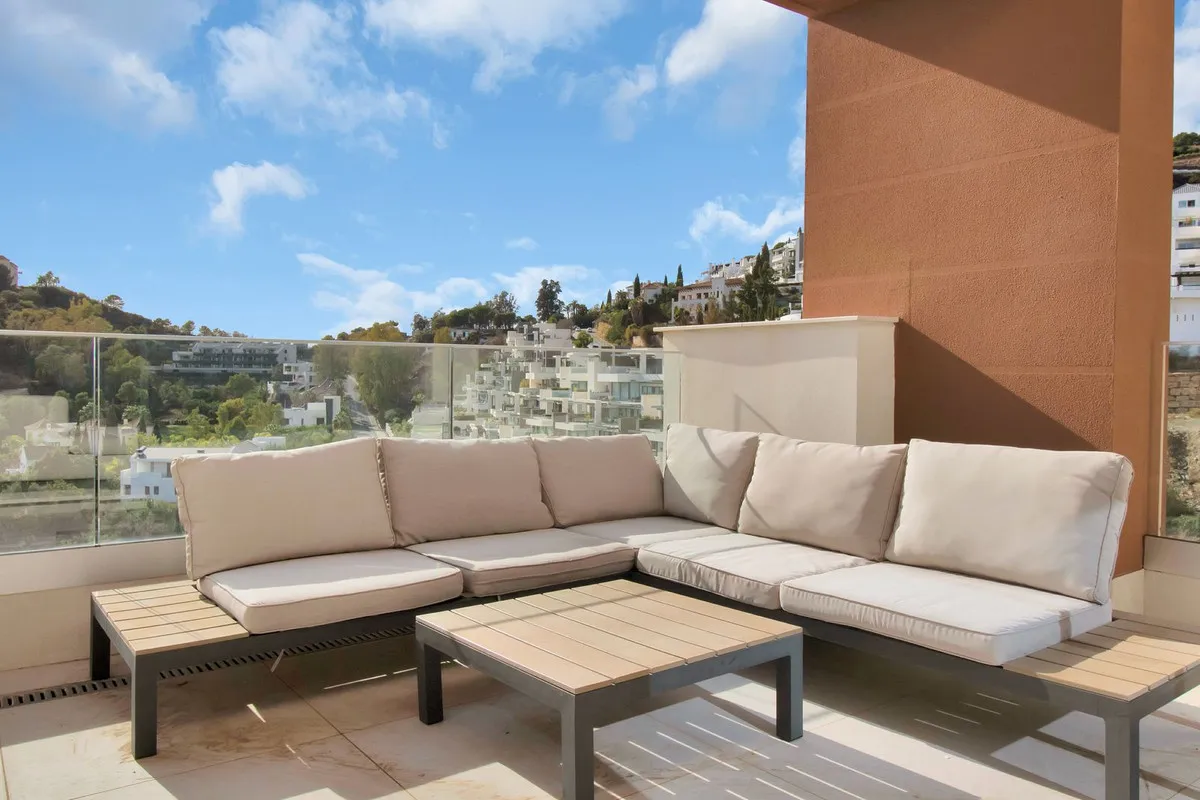 fd90e673-a2c9-4bca-8ce2-0aa1aab118e8