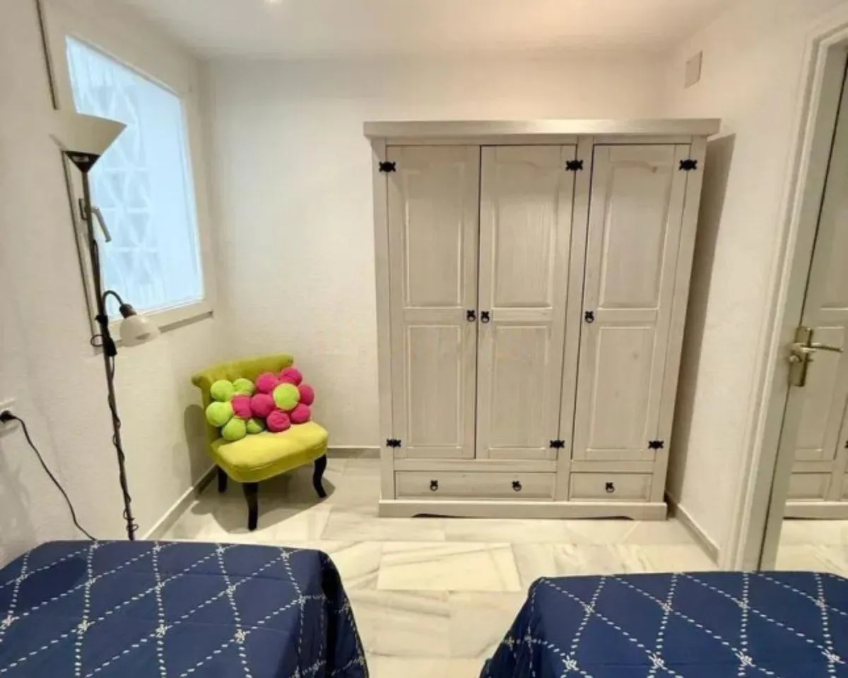 69d4c35e-d99a-4c46-8177-235e663a1e30