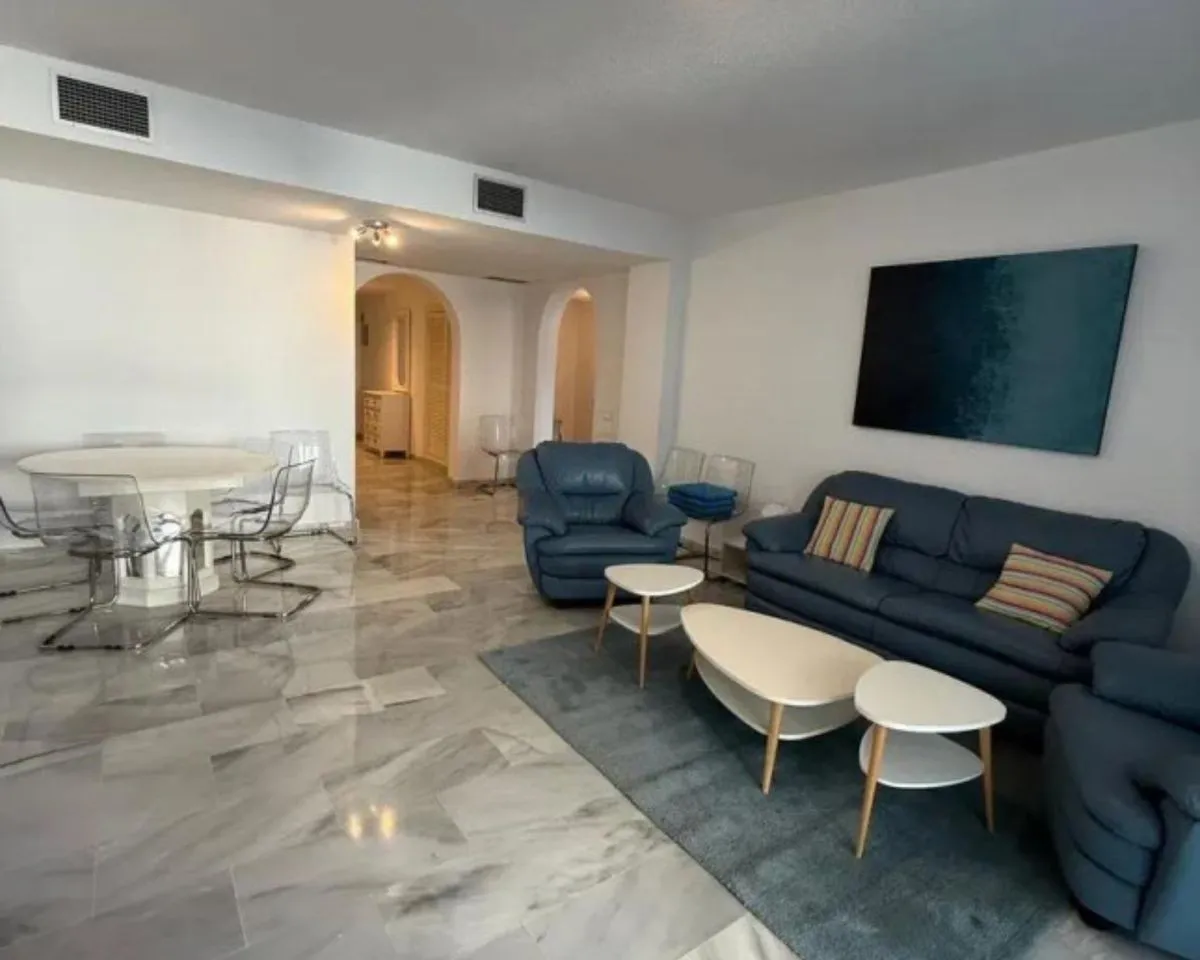 c3592046-d993-4076-8654-cddd6cb924b0