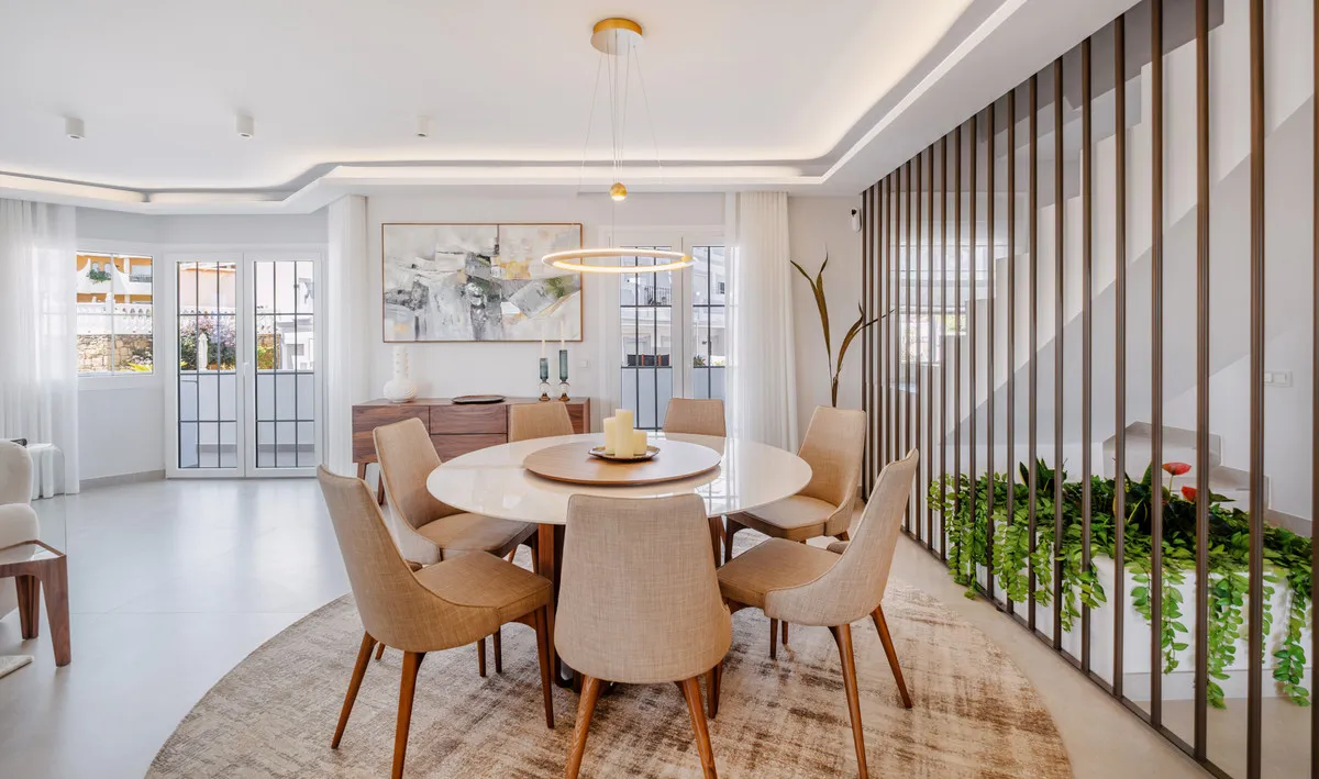 b33c1af5-cc81-49d5-888f-b59396a2d008