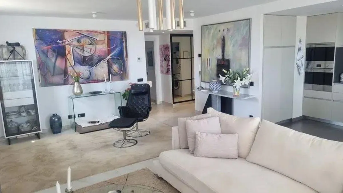 029c6521-7c00-4787-a9f7-4d7b24898fd5