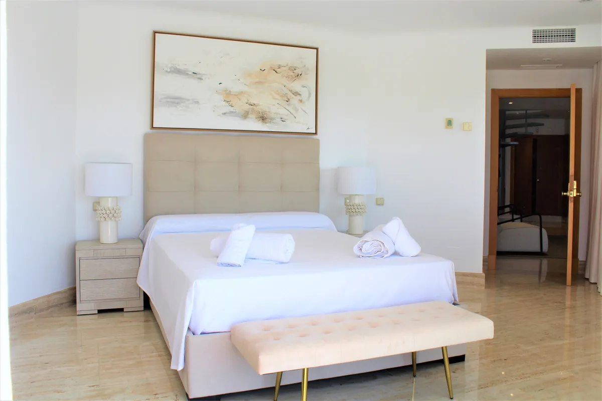 0a4e7920-e8a4-4949-ae8c-ce6f1bfbe7c4