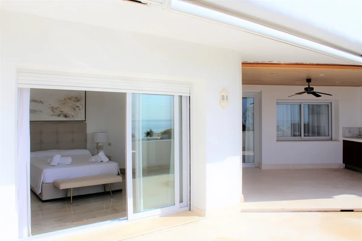 a4e0be64-35dd-4634-a21e-4829d570c2b4