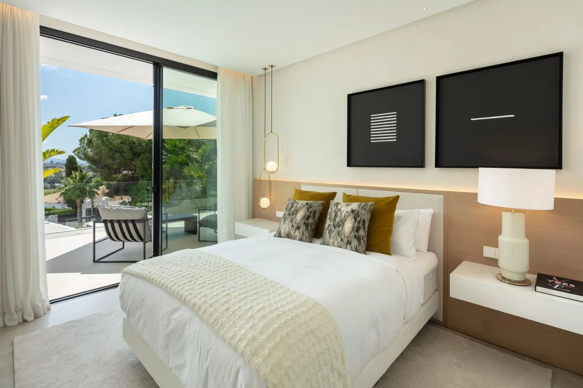 1767b6fb-ee6f-495f-83c2-d9e3a1f3c172