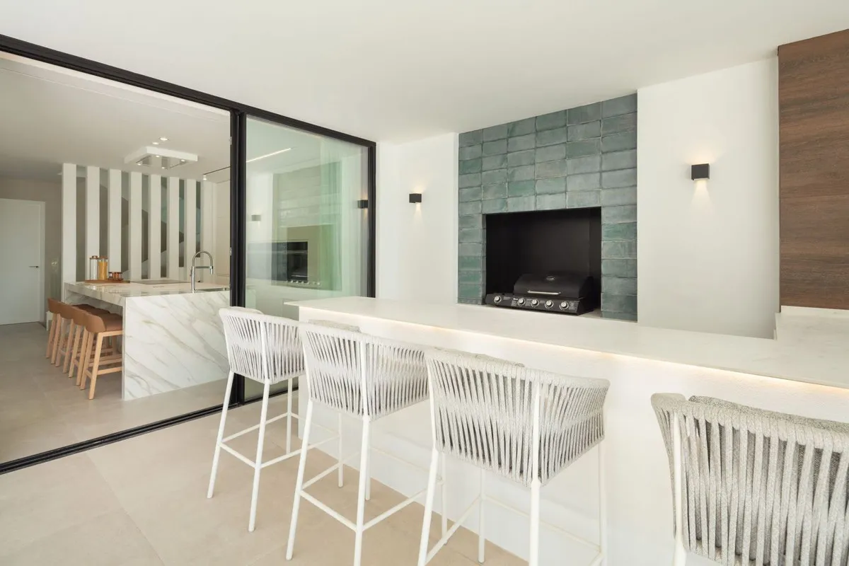 a5a8f65c-764f-4dde-9dee-817703e38973