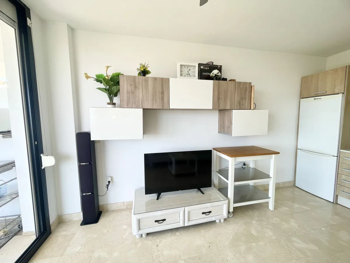 dd43d003-0c4c-4a5f-bbef-916070ca5855