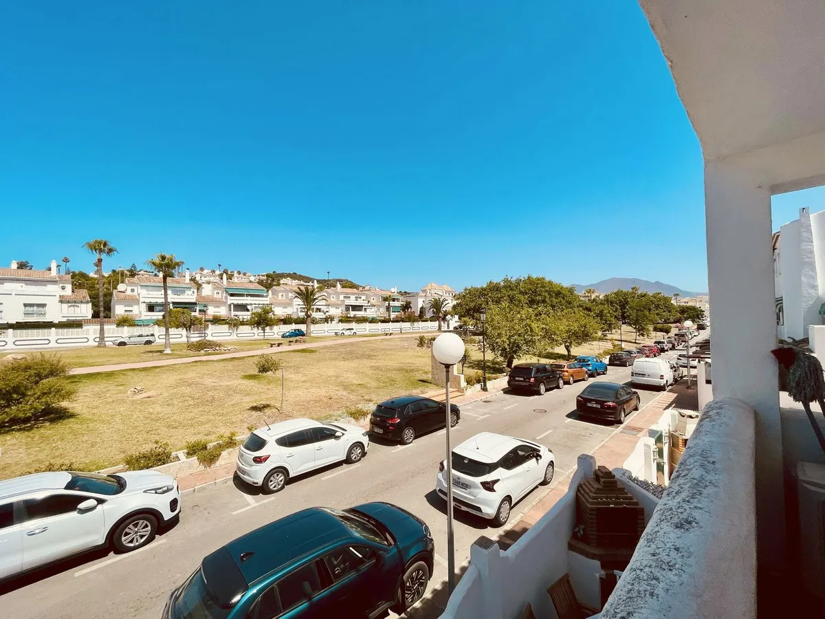 d56e5759-5cc8-47f6-bd2c-ca1c40b84a52