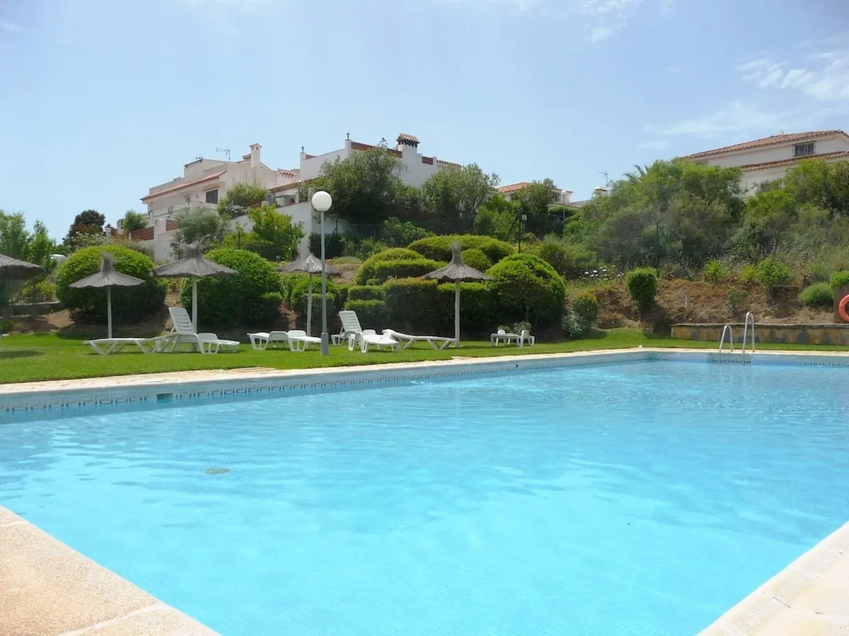 3df81ad1-ea6c-4aee-a1bc-8cd8acb20703