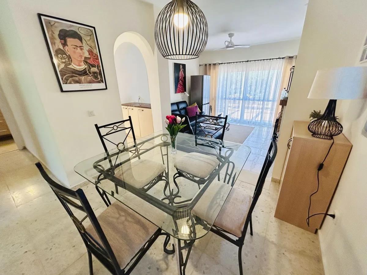 c53ad959-d90f-4d82-95cf-06bd1e325c6b