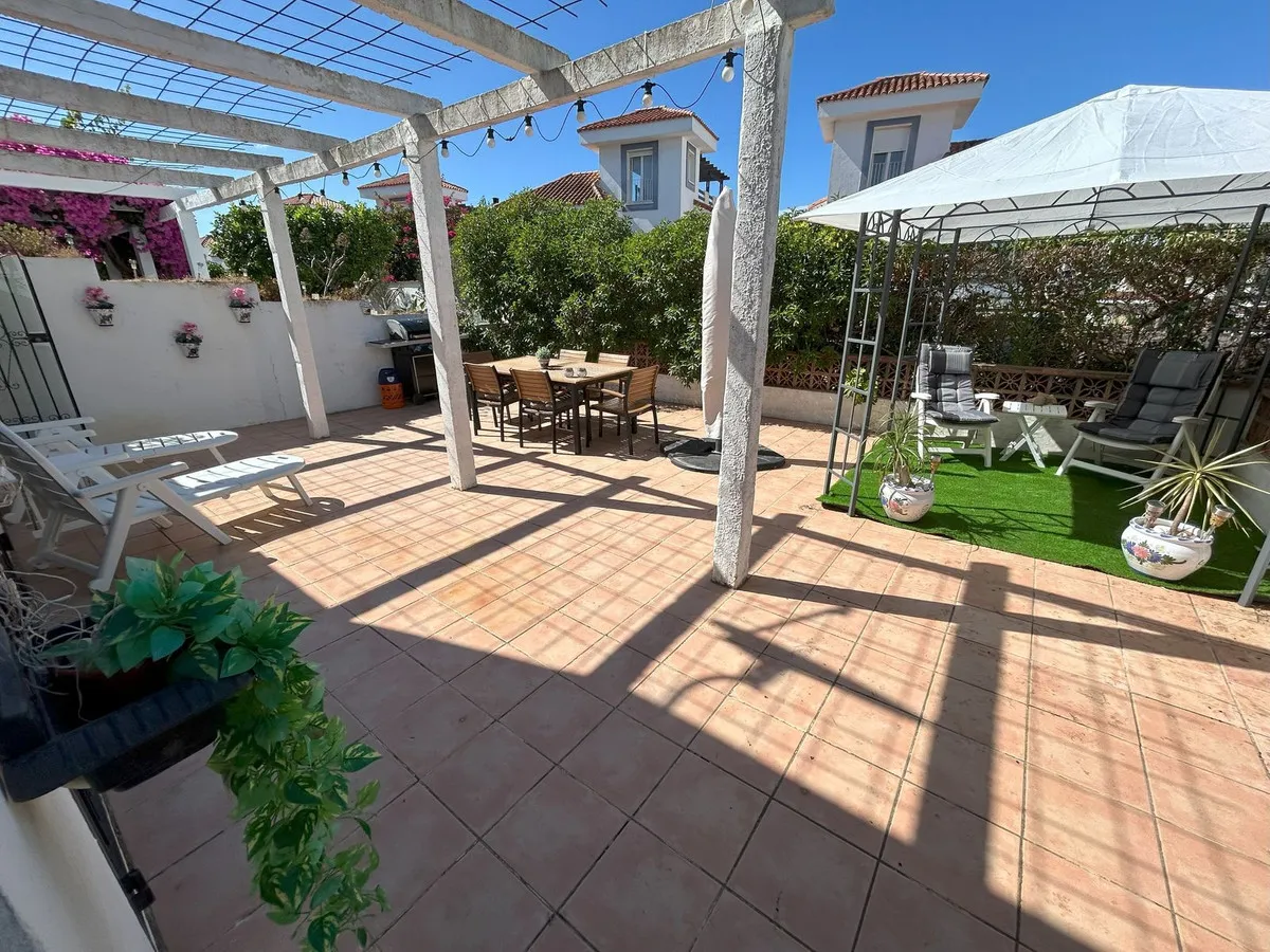 f2c15950-064d-4a6f-b7e0-c49fe6546960