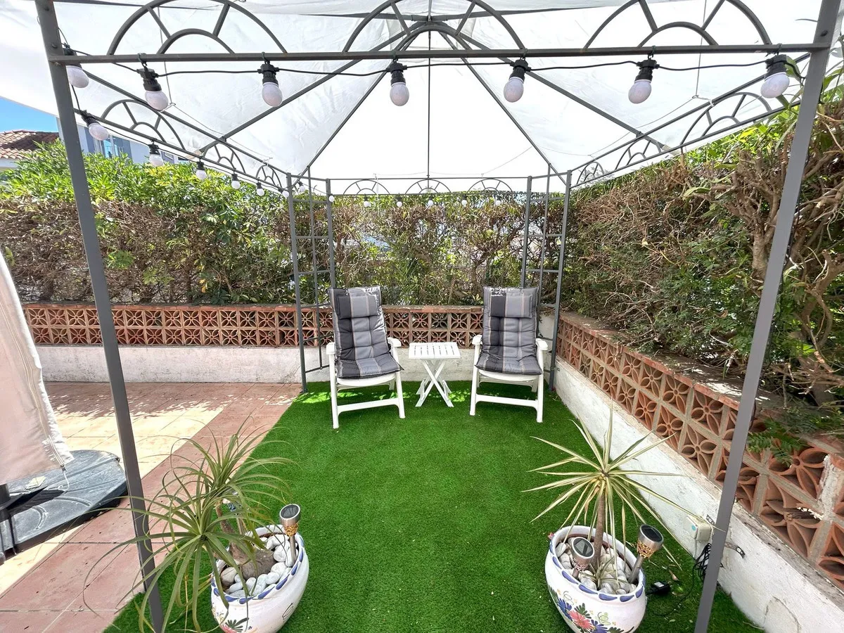 f7bc015c-a672-4a8b-8aa2-2dd56514461e