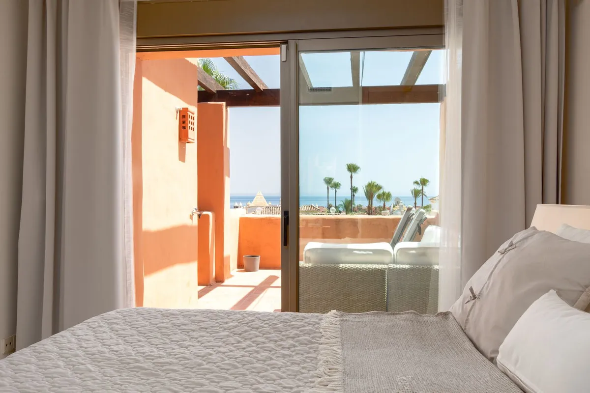 11b10e7b-da4c-4917-8857-8b52fdb2a971