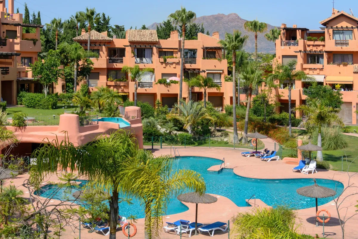 a704b467-84d3-4f71-910f-13db543e5203