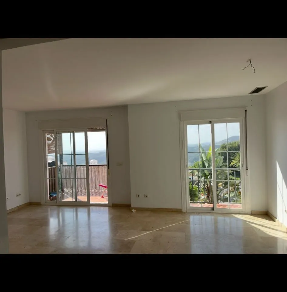 3b20e03b-28c6-48f0-9526-54957d81add5