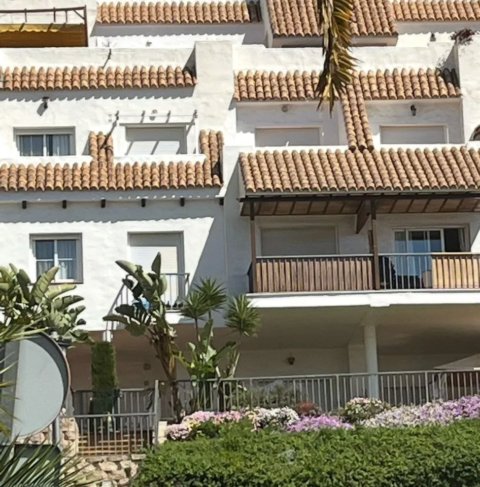 4a13af33-e866-4cc8-9f9d-562e61055de6