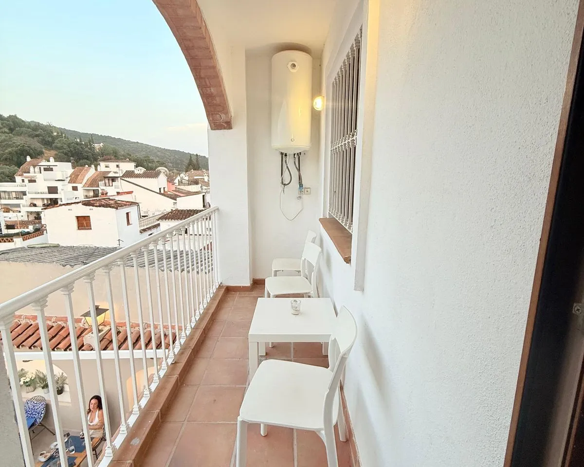 4dca4953-4e0d-48b7-99e3-8d3e959431ab