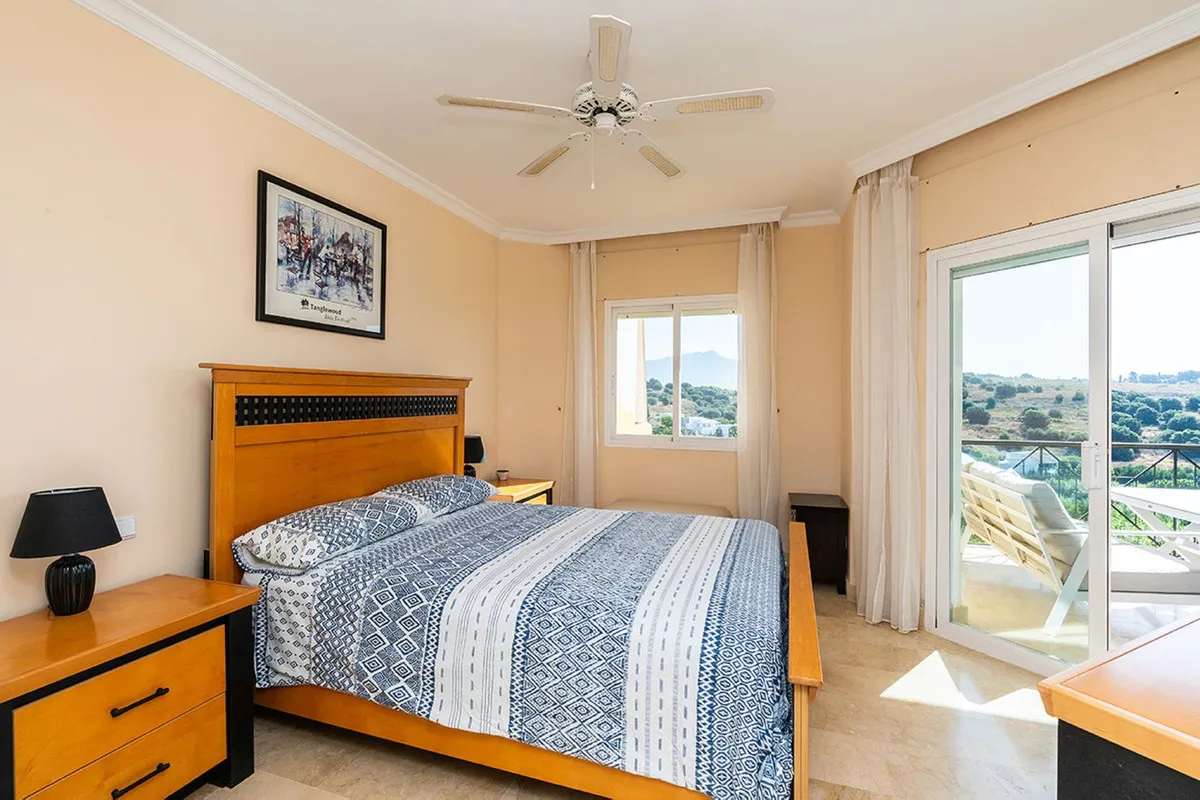 d6a59ab9-b75a-4583-9913-58aec9a28919