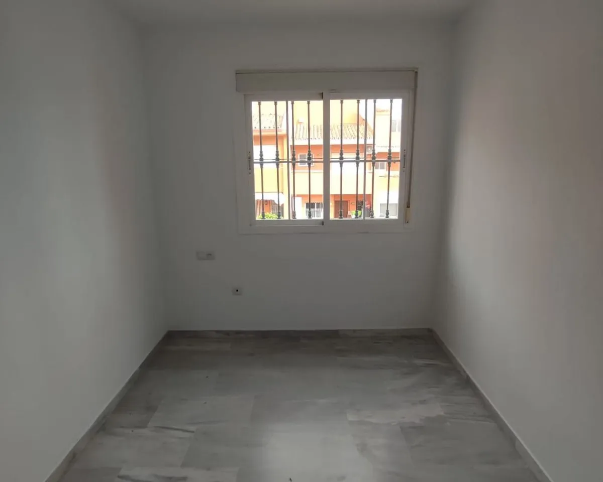 8a148e76-be88-4222-bfd8-63bb7d46db0d