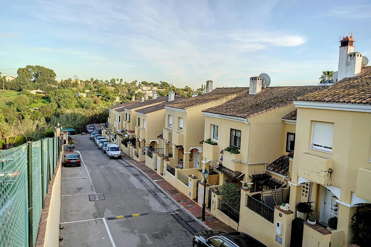 89fde043-4498-4a65-ad5c-800a54f443e2