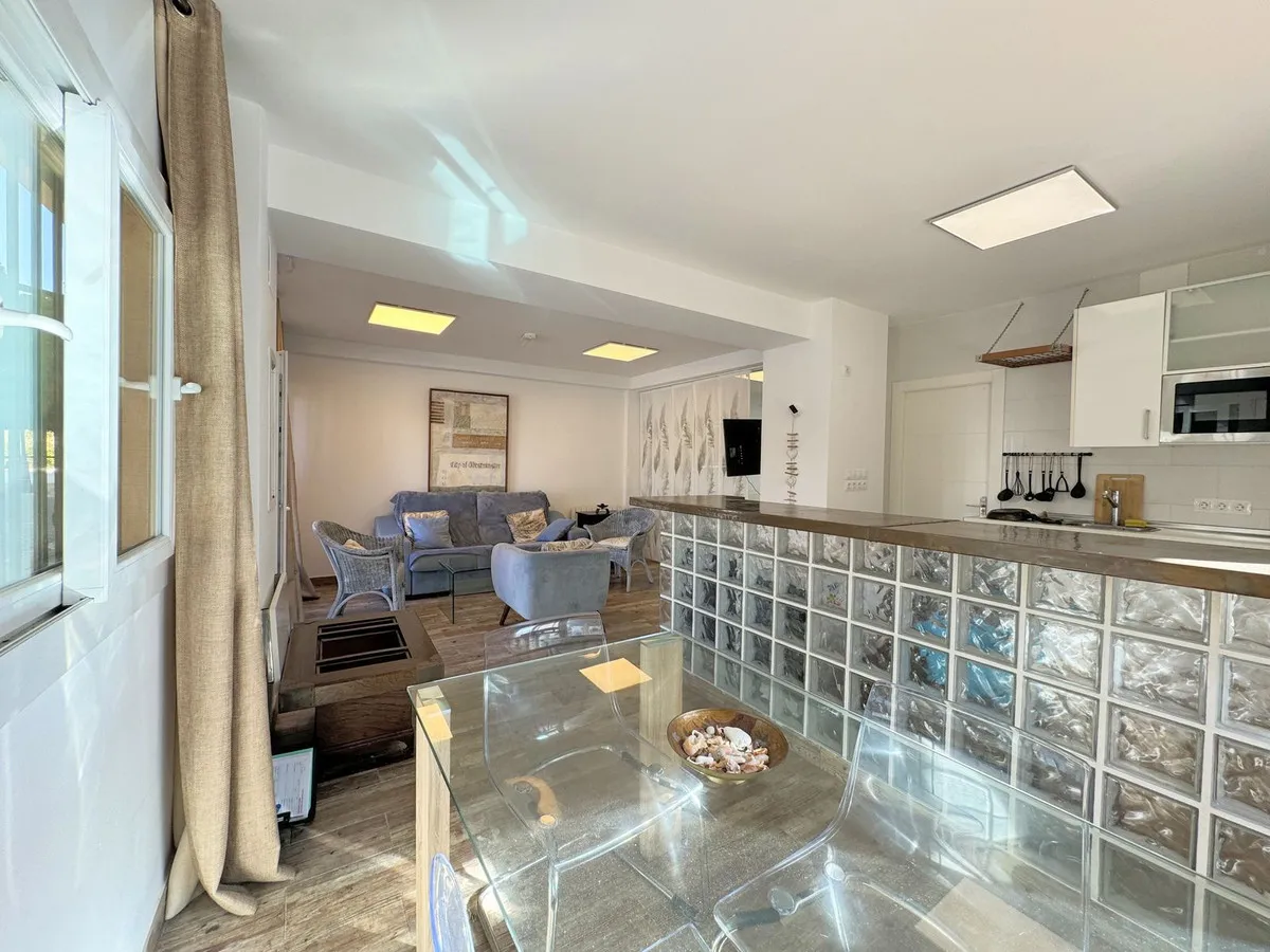 1a183676-9892-40c3-8e3e-3d31fde31a84