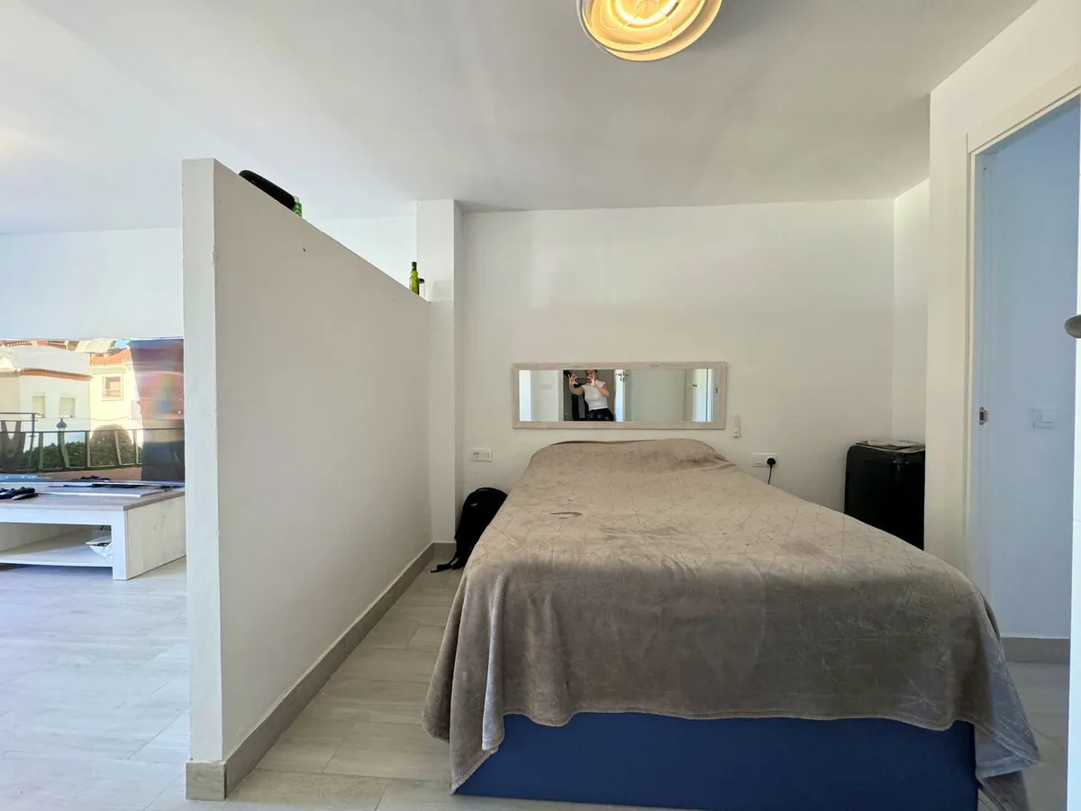 32ffffa1-99e0-40a3-b016-9826fe4273c5