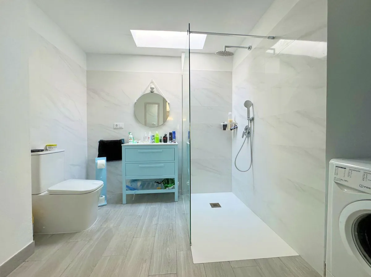 7e501768-bc23-4355-ab2c-bfe55236c5f2