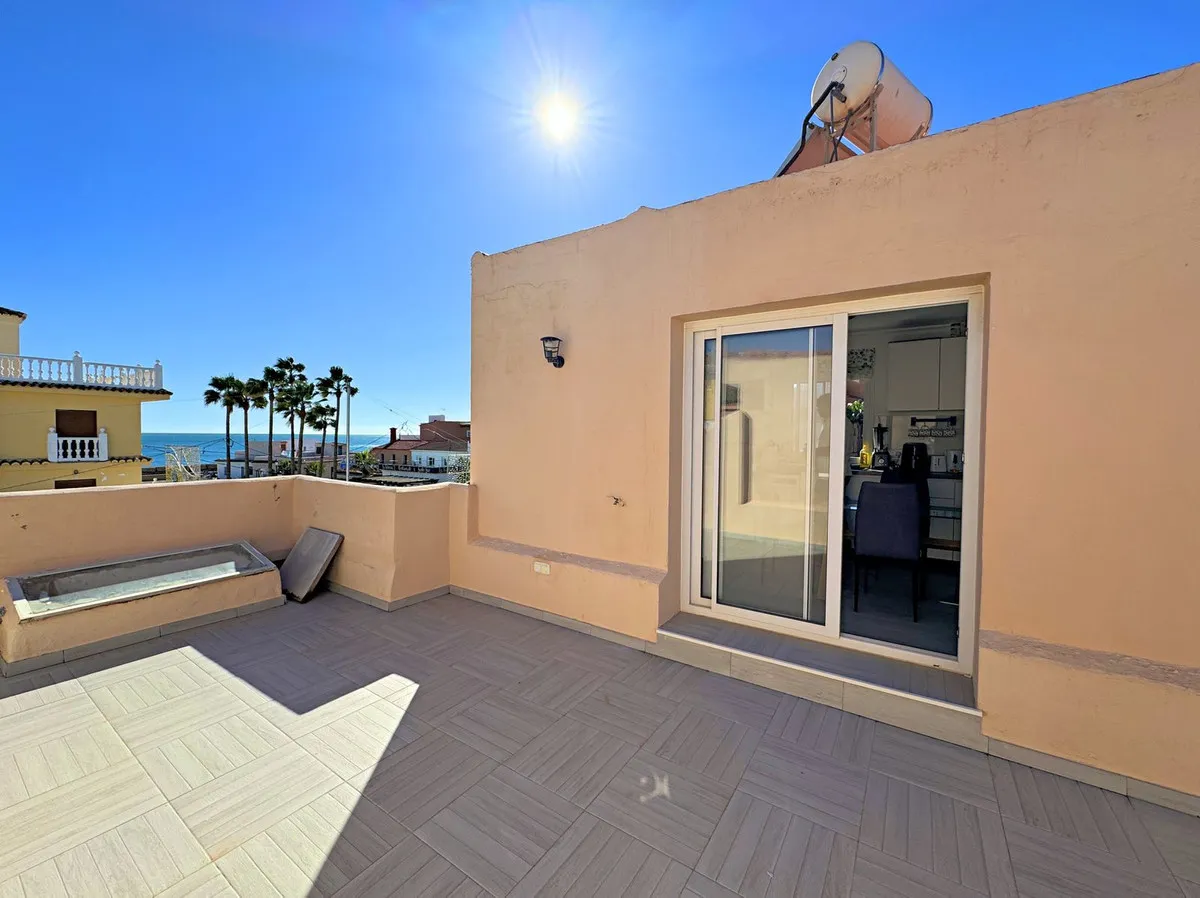 984132b2-4ef1-430b-8597-598415a74751