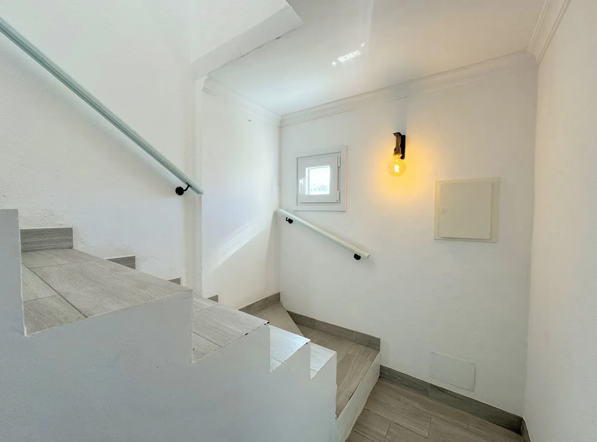 f6399f9d-33a7-499b-932e-01a4514c0f8d