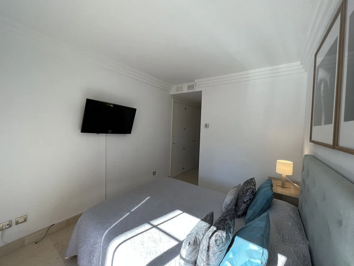 04dad611-7807-4db0-afed-f61bf7d3b614