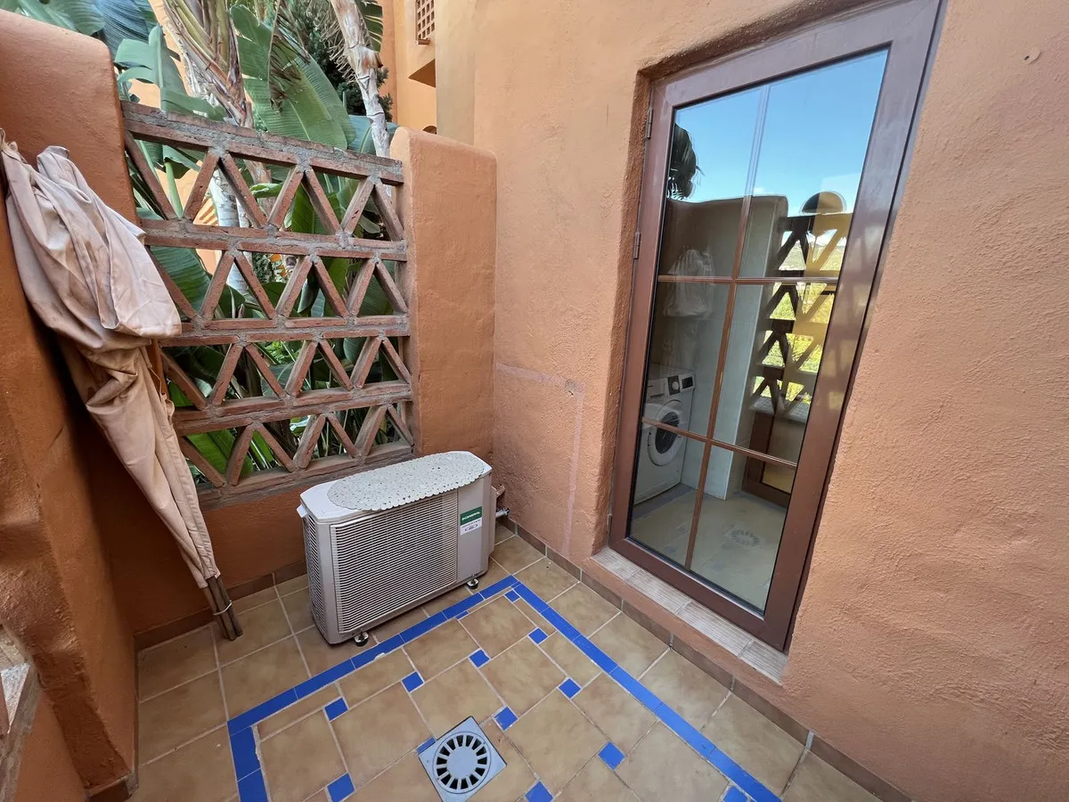 2f980a11-6475-4b3b-a21e-234debcb2e78