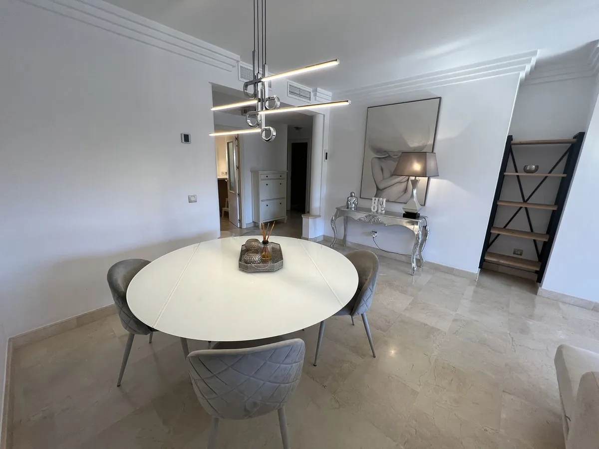 f9c74eab-69b0-43ac-a5a5-192cf3fc72f5