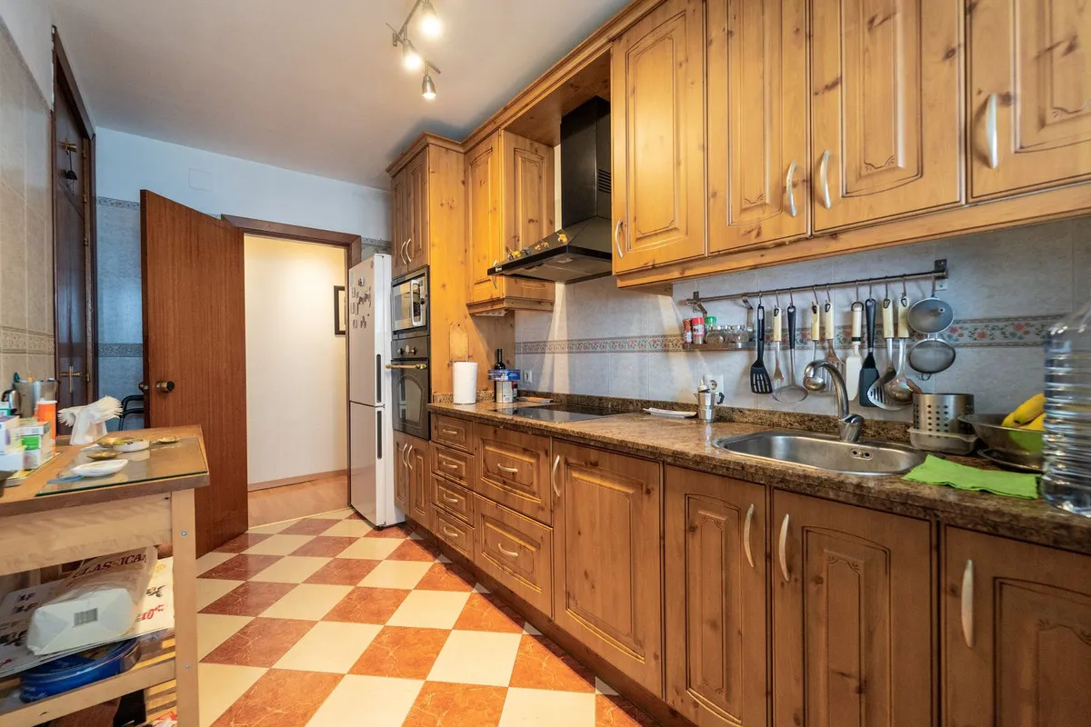 d82ed126-fc52-49e1-8399-da9110d17c0c