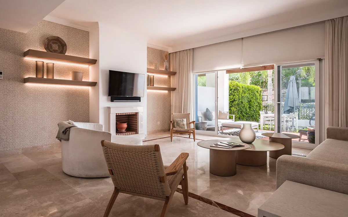 4efeecd5-56a1-4ac5-8854-d2585a8809c7