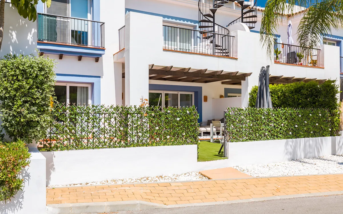 9ce48bb3-713d-4e86-b912-af8da3beeaa9