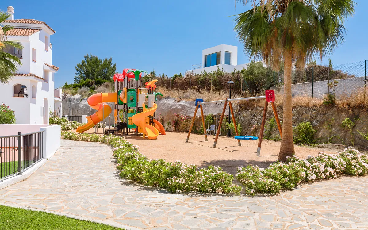 b4f061e2-8a88-4437-8a05-409b6742a9e2