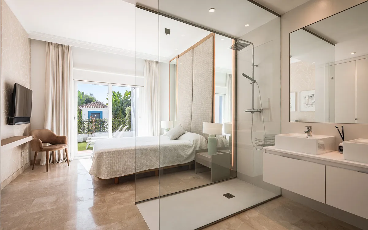 dbc47368-1a3a-4b7f-b1a3-150d9d463ab2