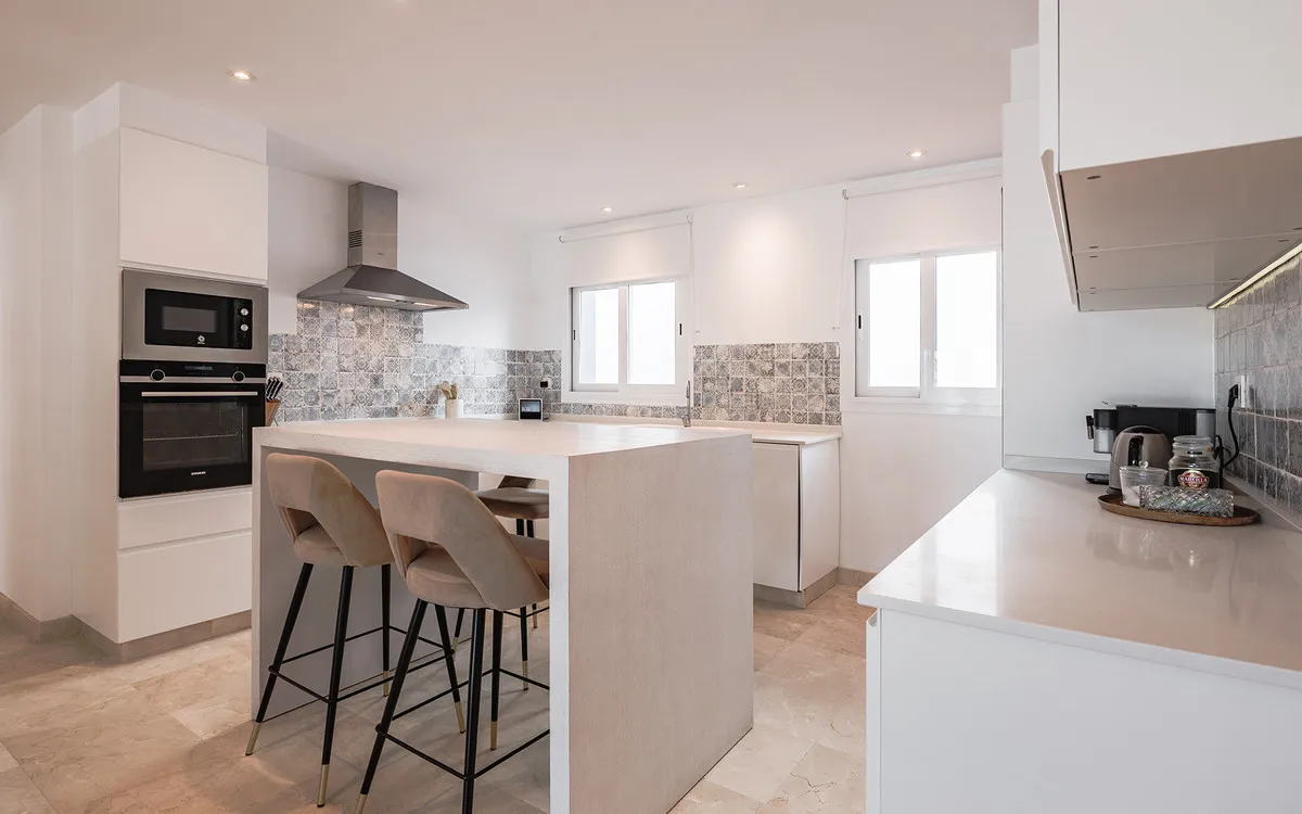 f9ef1c91-ef5d-4eaf-ac01-12a237caf604