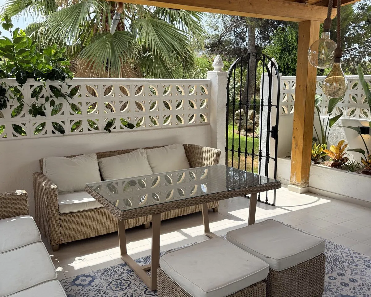 1f2bb8f5-9004-45cc-a752-8e6329a6e5d3