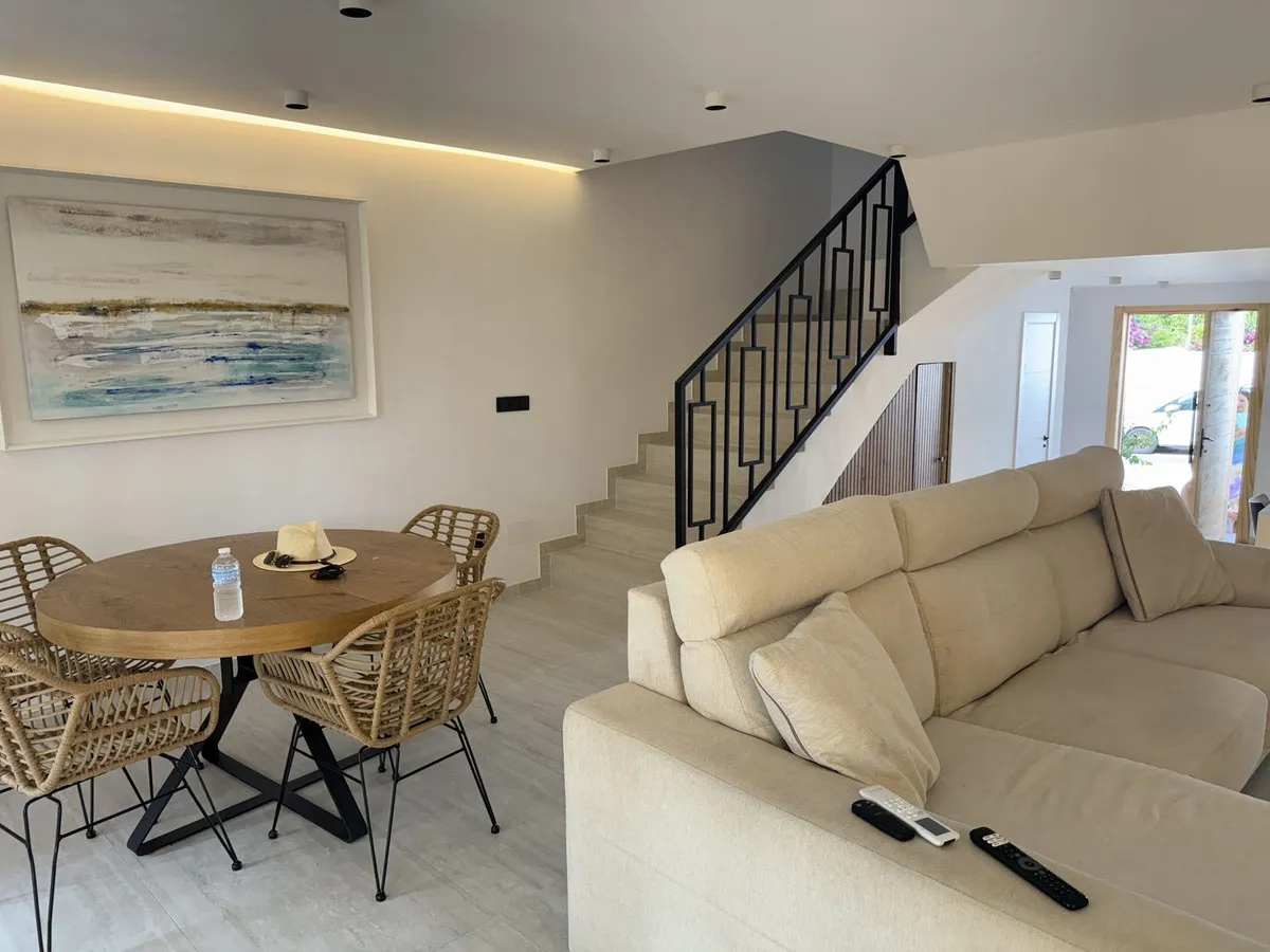 51cbbe8e-b6e6-445a-b19c-7edfbed08fec