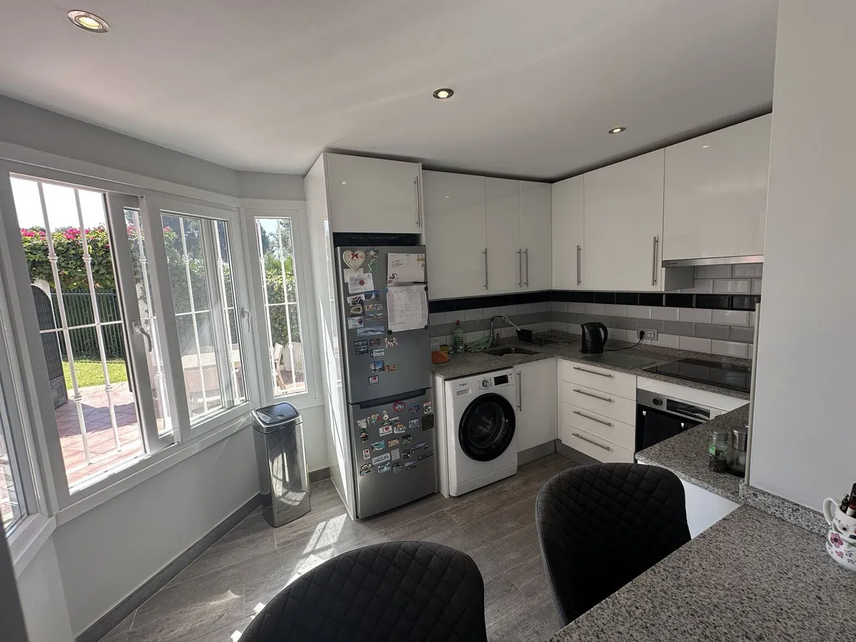 637993d1-2342-4a2c-ad4d-634352a84cd9